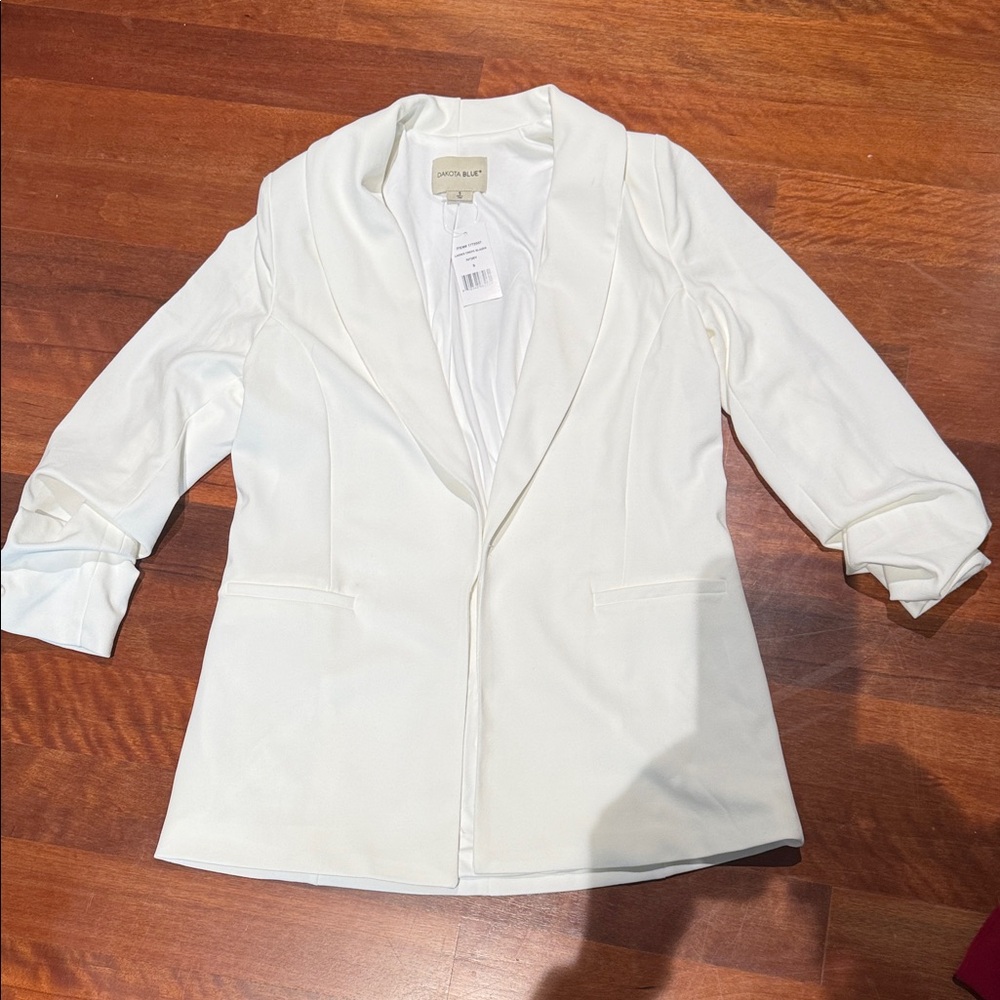 David Kahn Ivory Blazer with Notched Lapels
